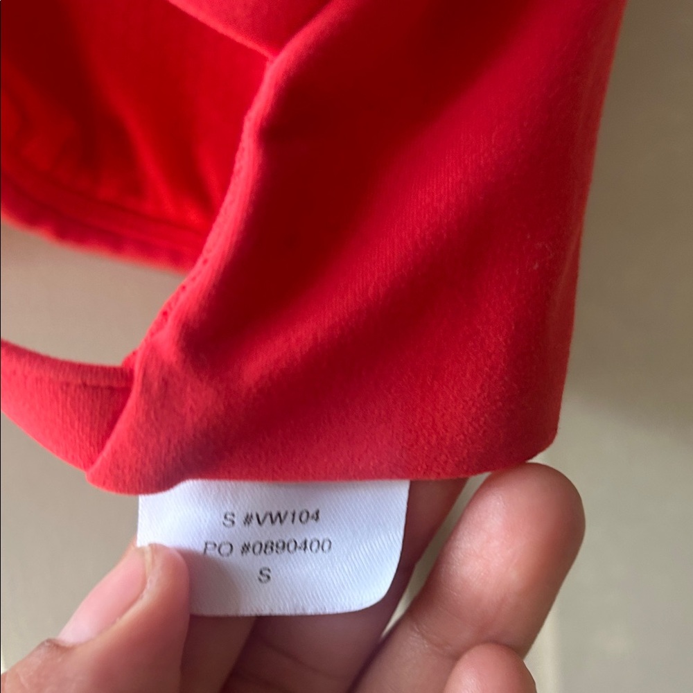 Vuori Red Strappy Back Sports Bralette - Picture 6 of 6
